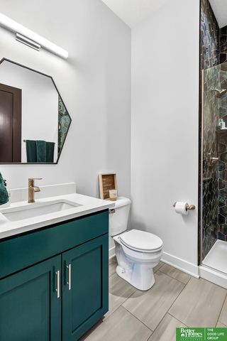 6630 Pawnee Circle, Omaha, NE 68152