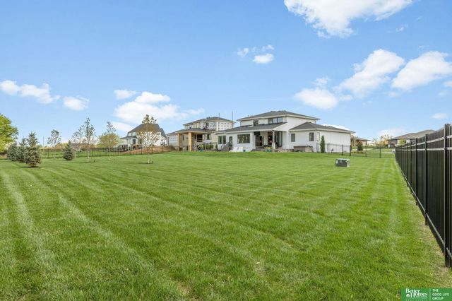 6630 Pawnee Circle, Omaha, NE 68152