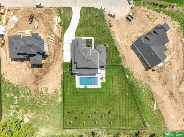 6630 Pawnee Circle, Omaha, NE 68152