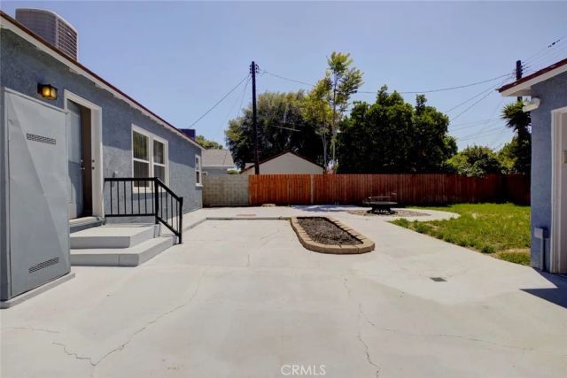 6413 Jamieson, Reseda, CA 91335