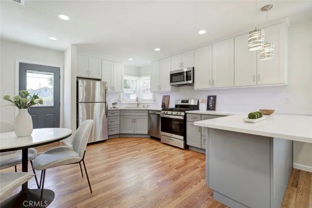 6413 Jamieson, Reseda, CA 91335