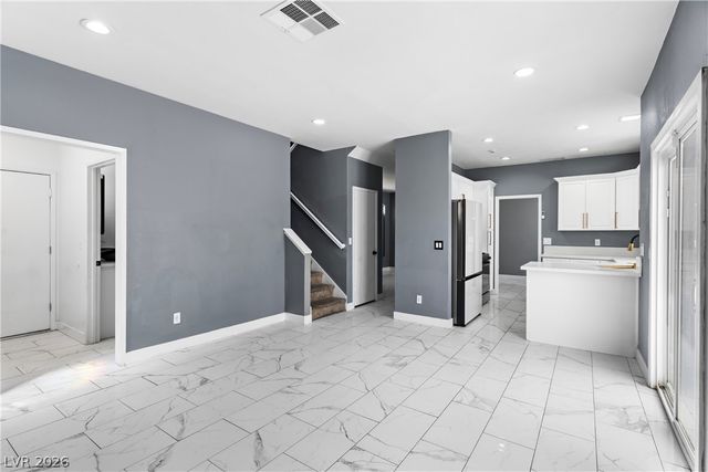 6385 Canyon Dawn Avenue, Las Vegas, NV 89108