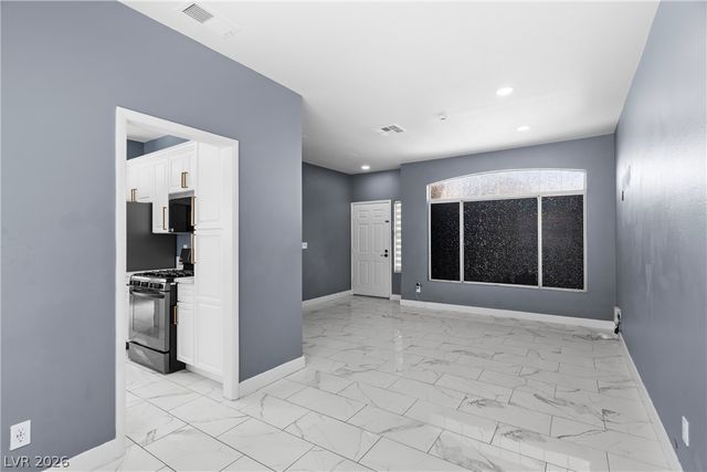 6385 Canyon Dawn Avenue, Las Vegas, NV 89108