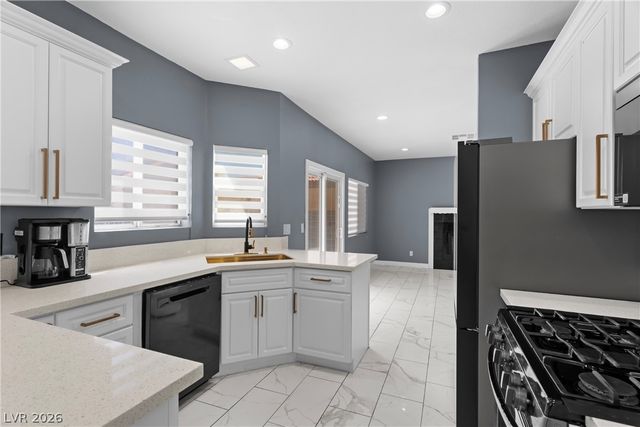 6385 Canyon Dawn Avenue, Las Vegas, NV 89108