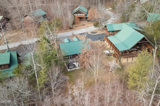 2756 Murray Ridge Road, Sevierville, TN 37876