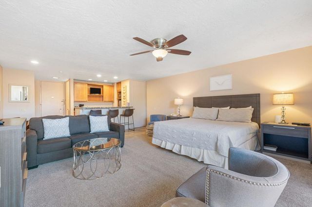 73850 Fairway Drive 296, Palm Desert, CA 92260
