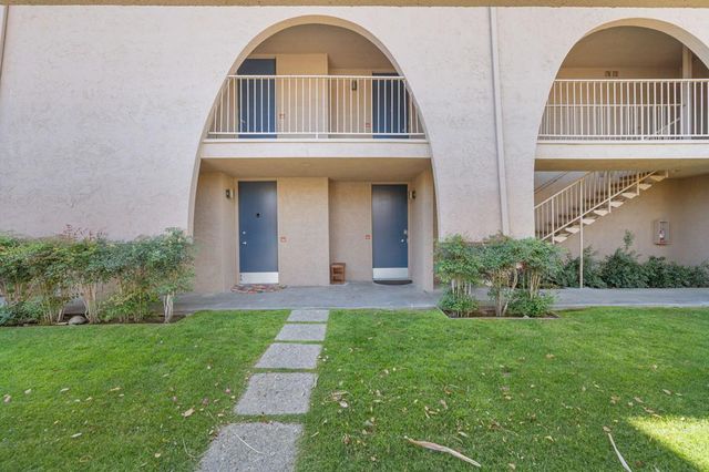 73850 Fairway Drive 296, Palm Desert, CA 92260