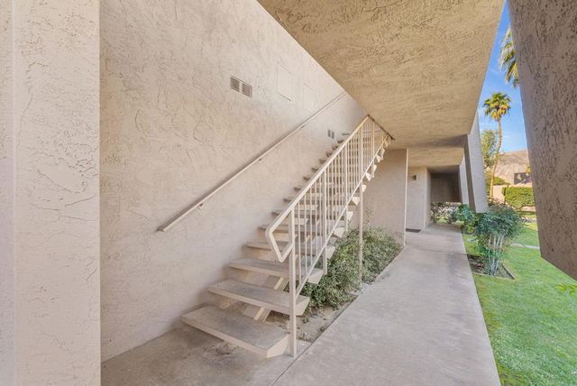 73850 Fairway Drive 296, Palm Desert, CA 92260