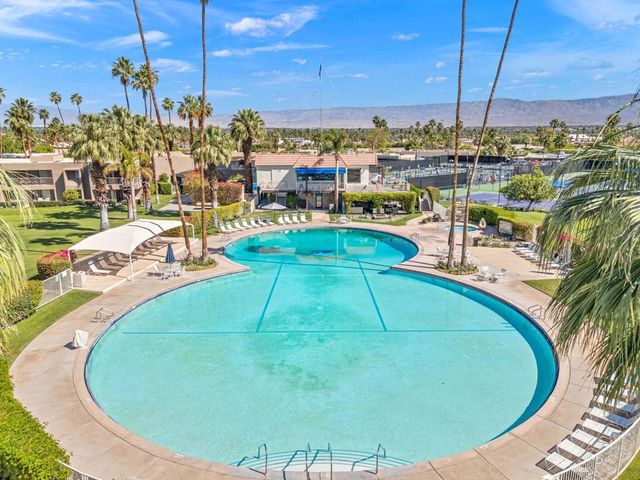 73850 Fairway Drive 296, Palm Desert, CA 92260
