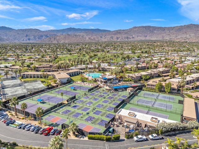 73850 Fairway Drive 296, Palm Desert, CA 92260