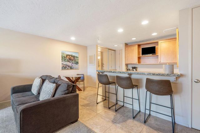 73850 Fairway Drive 296, Palm Desert, CA 92260