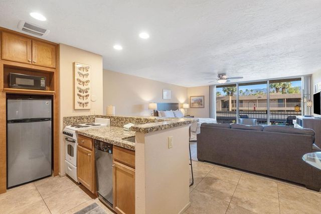 73850 Fairway Drive 296, Palm Desert, CA 92260