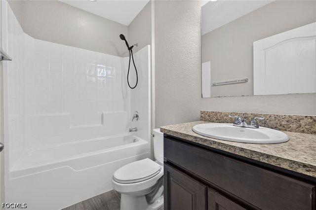 1623 SW 19th PL, Cape Coral, FL 33991