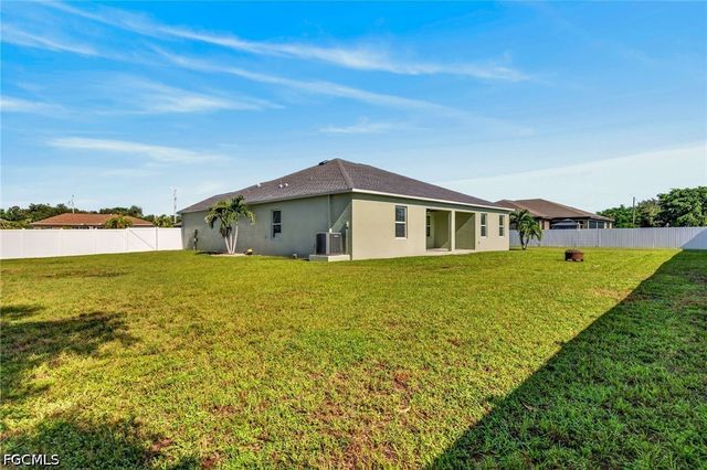 1623 SW 19th PL, Cape Coral, FL 33991