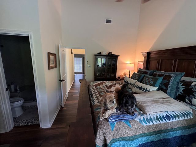 2506 Wedglea Drive 105, Dallas, TX 75211