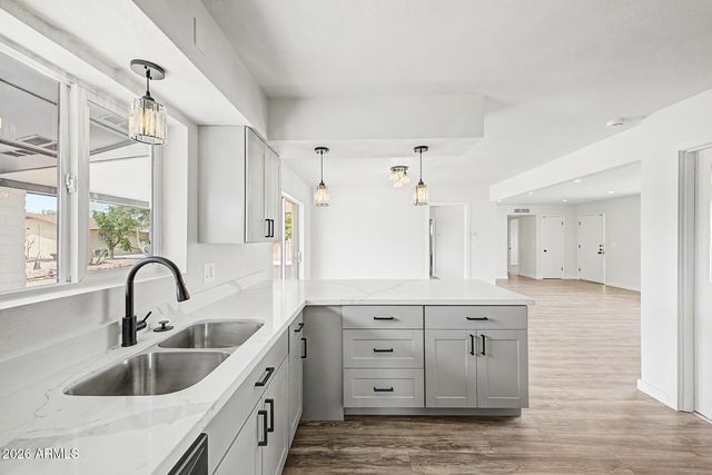 818 N 62ND Street, Mesa, AZ 85205