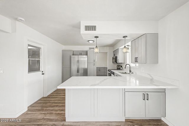 818 N 62ND Street, Mesa, AZ 85205