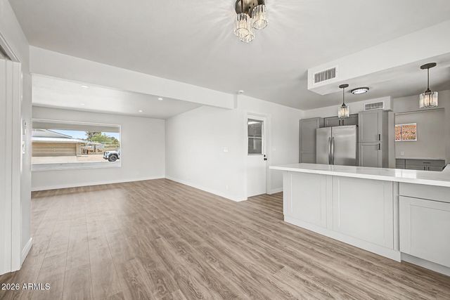 818 N 62ND Street, Mesa, AZ 85205