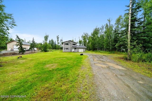 4689 W Ronnies Circle, Wasilla, AK 99623