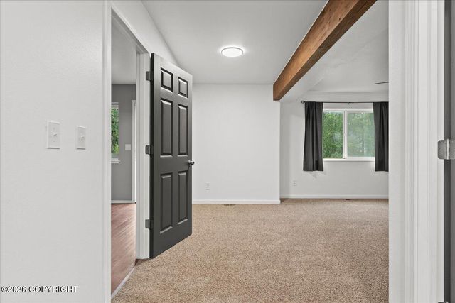 4689 W Ronnies Circle, Wasilla, AK 99623