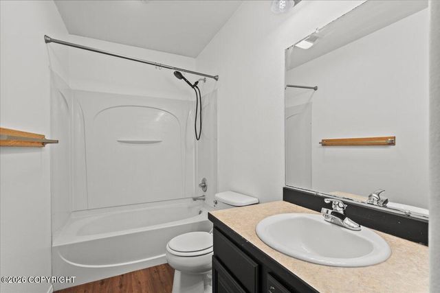 4689 W Ronnies Circle, Wasilla, AK 99623