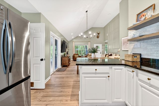 1039 Lena Rosson Rd, Chapmansboro, TN 37035