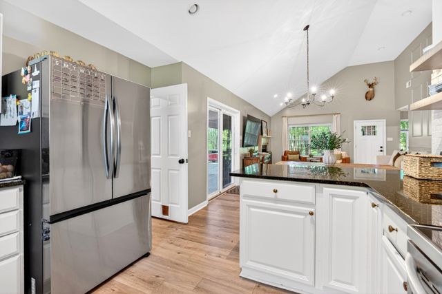 1039 Lena Rosson Rd, Chapmansboro, TN 37035