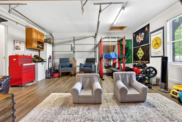 1039 Lena Rosson Rd, Chapmansboro, TN 37035