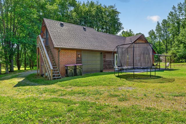 1039 Lena Rosson Rd, Chapmansboro, TN 37035
