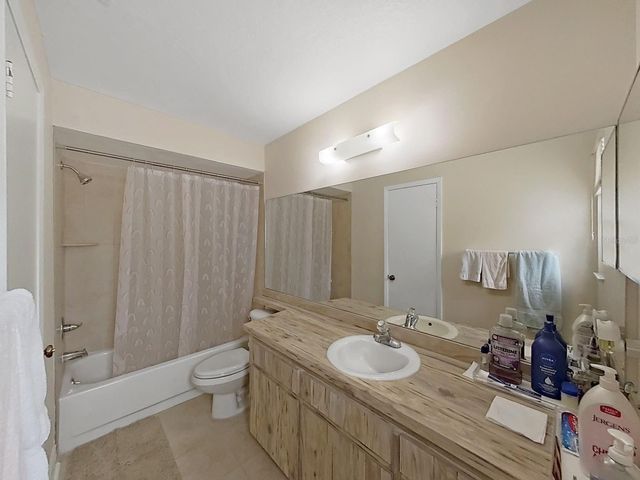 1367 CORNER OAKS DRIVE, Brandon, FL 33510