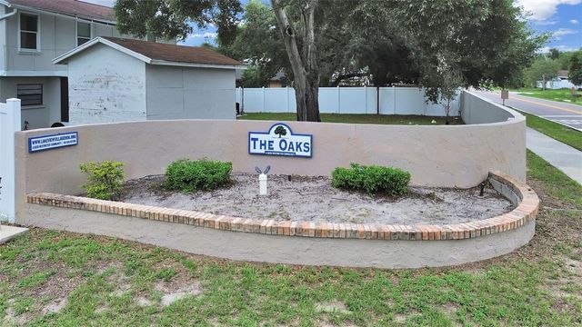 1367 CORNER OAKS DRIVE, Brandon, FL 33510