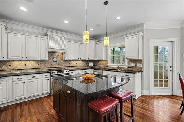 205 Timber Wolf Trail, Cumming, GA 30028