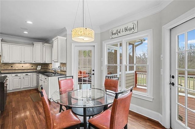 205 Timber Wolf Trail, Cumming, GA 30028