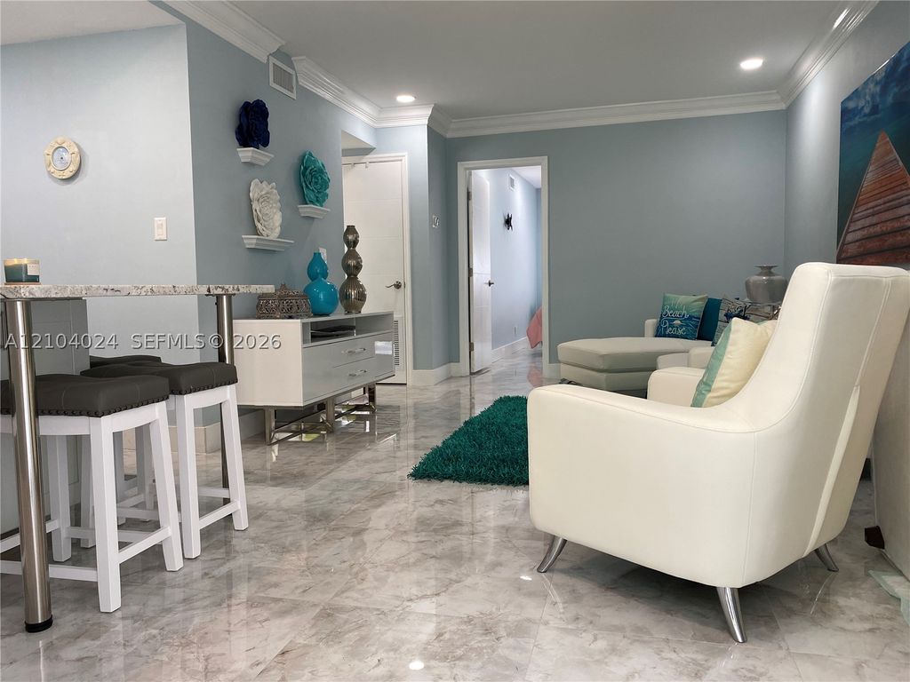 1967 S Ocean Blvd 207, Lauderdale By The Sea, FL 33062