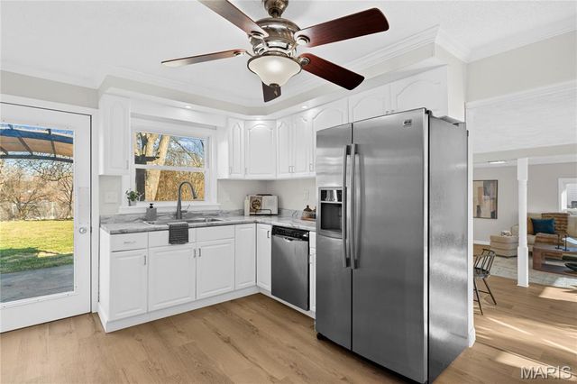 814 Vivian Street, Collinsville, IL 62234