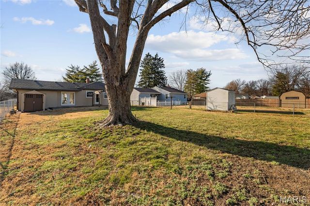 814 Vivian Street, Collinsville, IL 62234