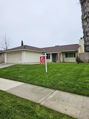 3270 Austin Ave, Merced, CA 95348