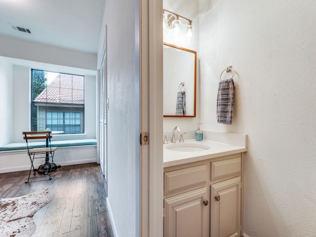 5200 Martel Avenue 6Q, Dallas, TX 75206