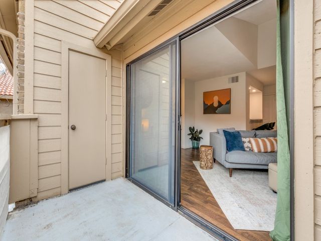 5200 Martel Avenue 6Q, Dallas, TX 75206