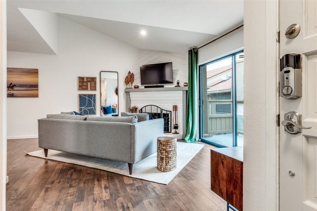 5200 Martel Avenue 6Q, Dallas, TX 75206