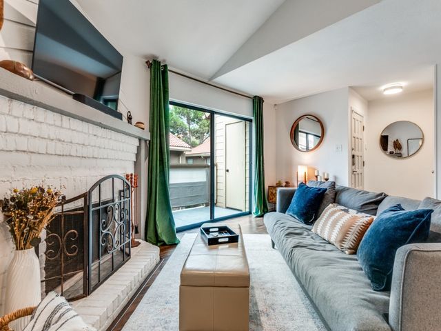 5200 Martel Avenue 6Q, Dallas, TX 75206