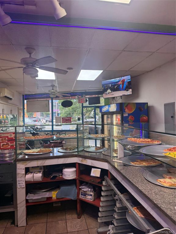 13512 Jamaica Avenue, Richmond Hill, NY 11418 — exterior