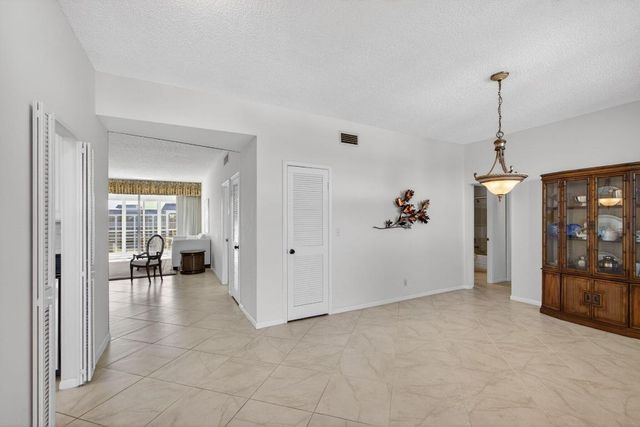 105 Paradise Harbour Boulevard 506, North Palm Beach, FL 33408