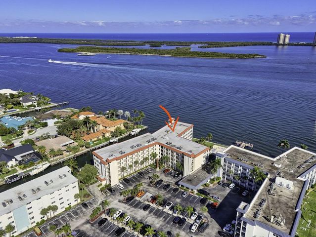 105 Paradise Harbour Boulevard 506, North Palm Beach, FL 33408