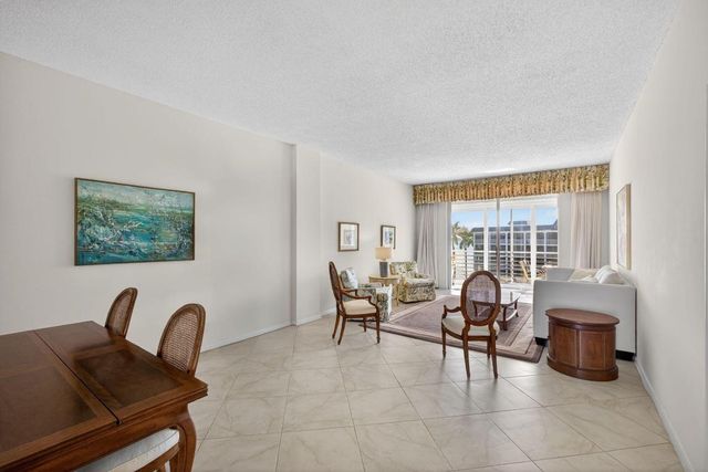 105 Paradise Harbour Boulevard 506, North Palm Beach, FL 33408
