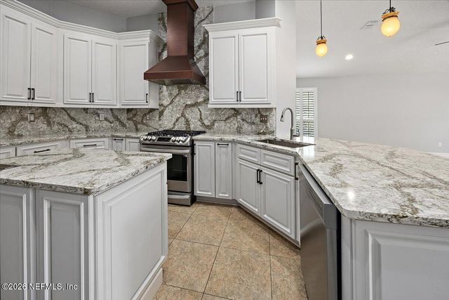 5017 CLAYTON Court, St. Augustine, FL 32092