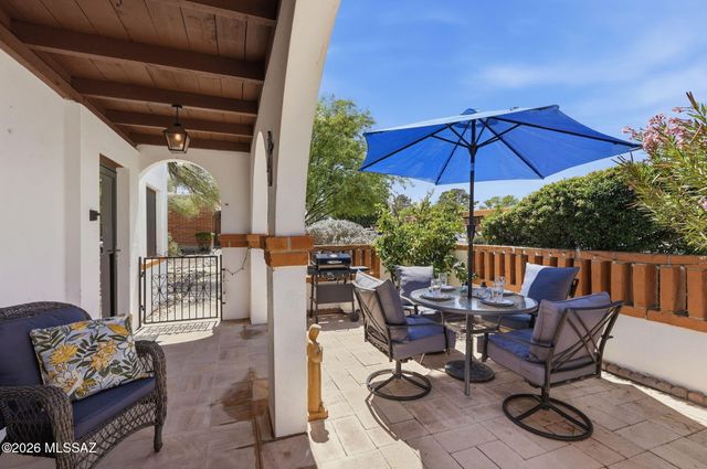 189 S Paseo Sarta Apt D, Green Valley, AZ 85614