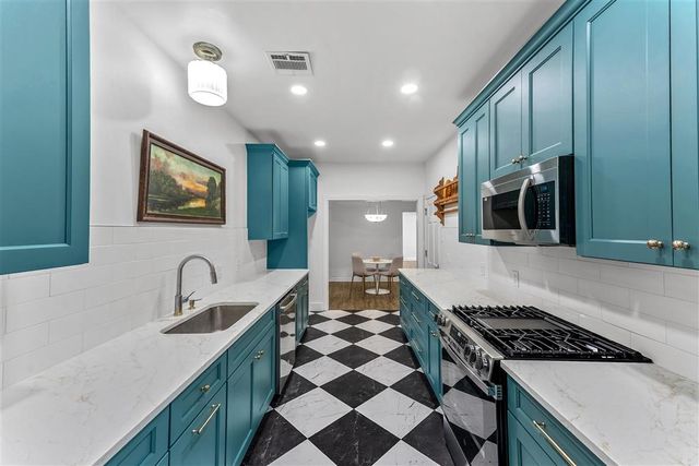 1026 11th Street, Lake Charles, LA 70601