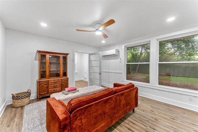 1026 11th Street, Lake Charles, LA 70601