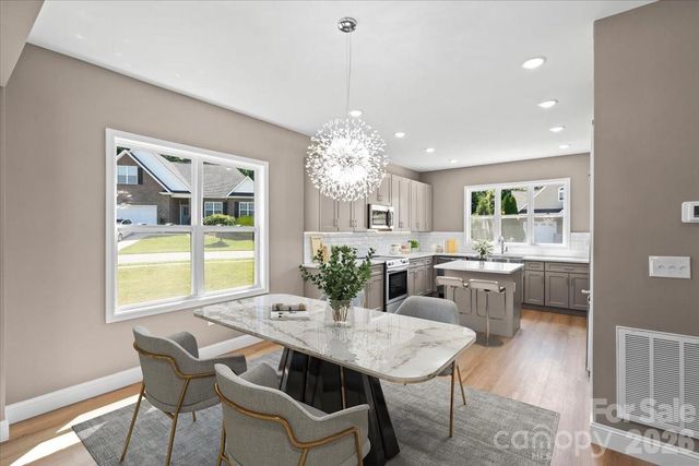 1033 12th Avenue Drive NW, Hickory, NC 28601
